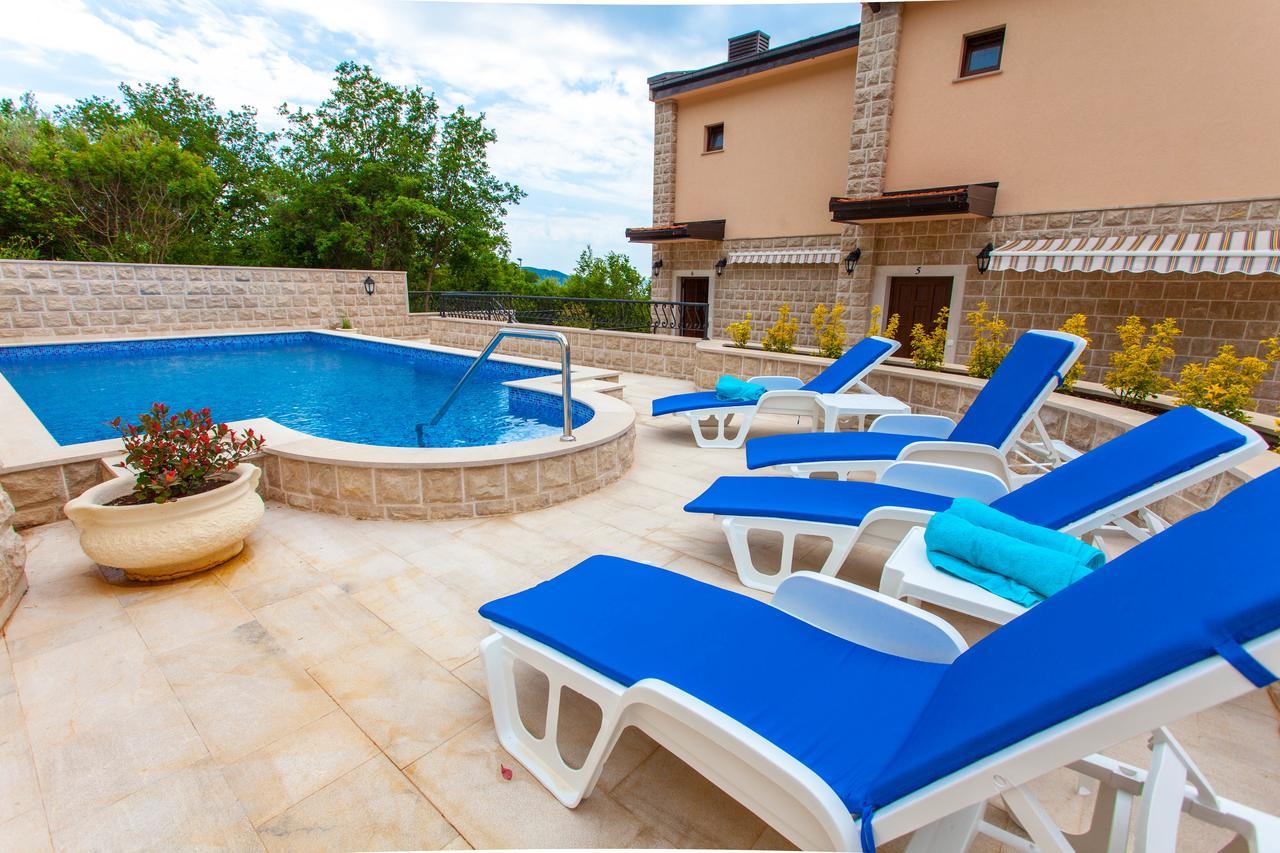 Rosmarino Lägenhet Sveti Stefan Exteriör bild